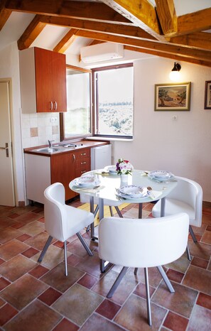 Dining - A2 - studio with balcony, just 3 min to the beach (Okrug Donji)