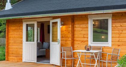Tiny House "Sundowner Cabin im Grünen mit Bergblick, Terrasse & Garten