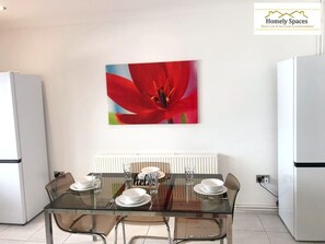 Dining - Spacious 3BR Home in Bedford for Big Groups (Bedford)