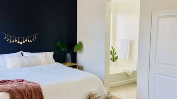 4 Schlafzimmer, Schreibtisch, Reisekinderbett, kostenloses WLAN