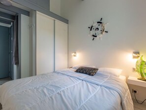 1 bedroom, iron/ironing board, WiFi