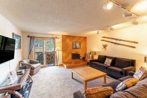 Apartment (2 Bedrooms) | Exterior