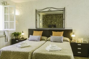 4 soverom, wi-fi (inkludert) og sengetøy