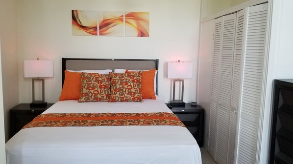 1 bedroom, in-room safe, iron/ironing board, free WiFi