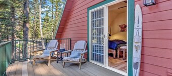 Cozy Cabin with Hot Tub & Gameroom in Chester