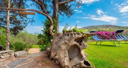 Villa Speranza nahe Strand mit Meerblick, Klimaanlage, Garten, Terrasse, Grill & Dusche