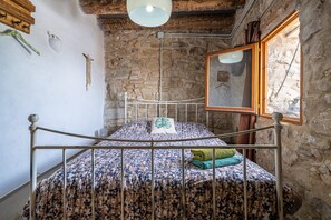 1 chambre, accès au Wi-Fi (inclus), literie fournie