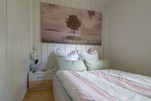 2 soverom, strykejern/-brett, wi-fi (inkludert) og sengetøy