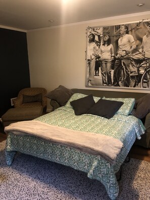 1 Schlafzimmer, Schreibtisch, Reisekinderbett, kostenloses WLAN