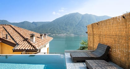 Ferienwohnung Colonno Penthouse mit Seeblick, Infinity-Pool und Whirlpool