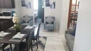Dining - Ridgeview Suite 4 (Kingston)