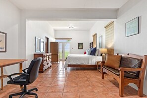 3 chambres, fer et planche à repasser, lit de bébé portatif, Wi-Fi