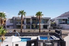 Casa de ciudad, 3 habitaciones | Alberca