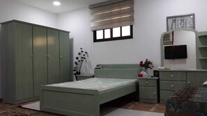 In-room safe, iron/ironing board - Rada  Blaza (Manama)