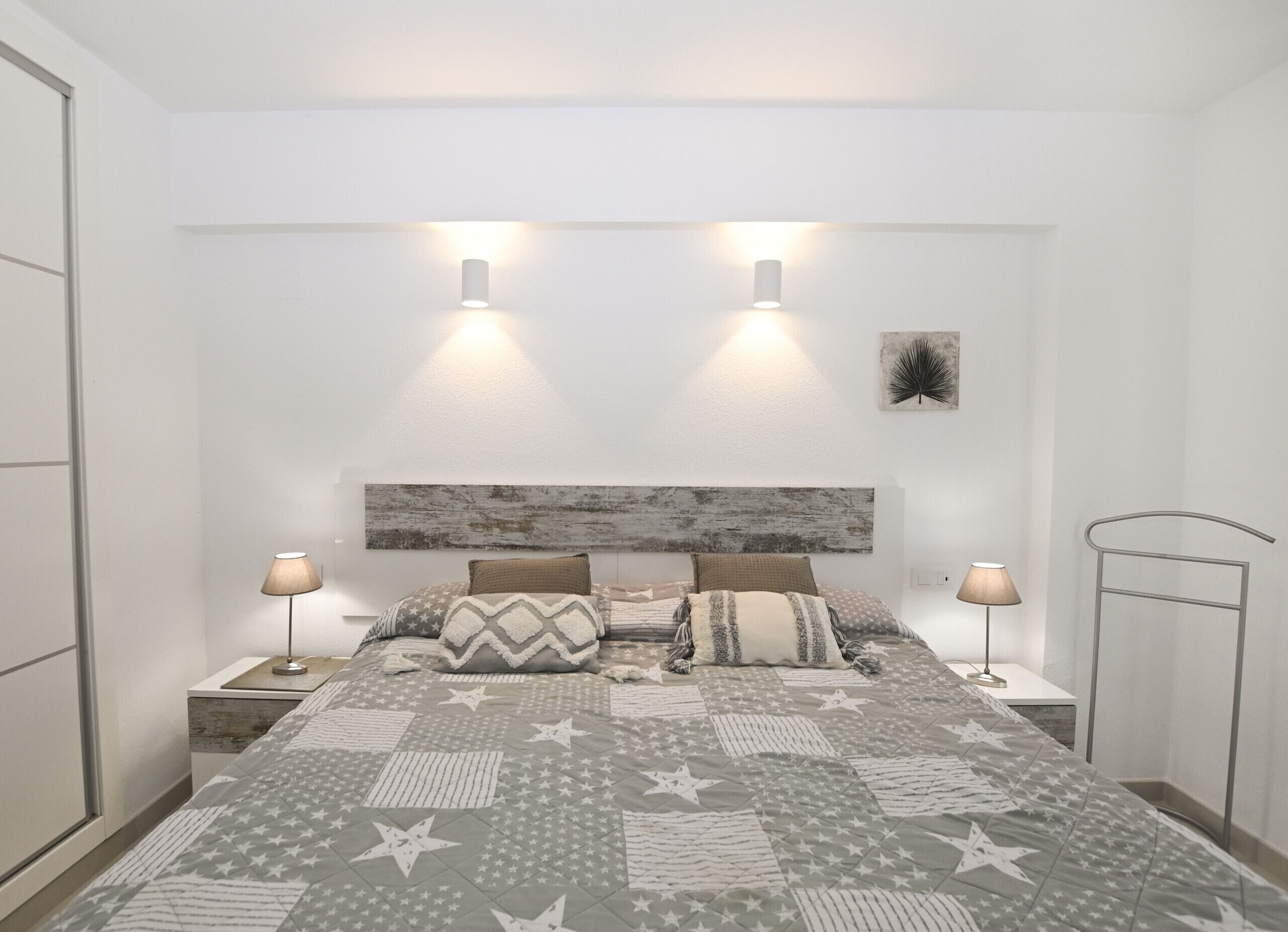 Fer et planche à repasser, Wi-Fi, draps fournis