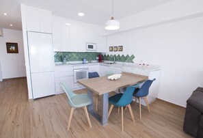 Fridge, microwave, oven, dishwasher - A38 CALPEMAR B 2º - 5 (Calpe / Calp)