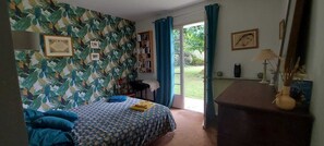 6 عدّة غرف نوم ومكواة/لوح كي وواي فاي مجانًا وملاءات أسرّة