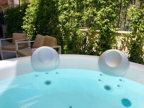 Outdoor spa tub - Casa Mando Terrace With Private Jacuzzi - Taormina (Taormina)
