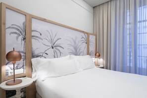 Standard Double Room | Minibar, in-room safe, soundproofing, iron/ironing board - ICON Malabar (Málaga)