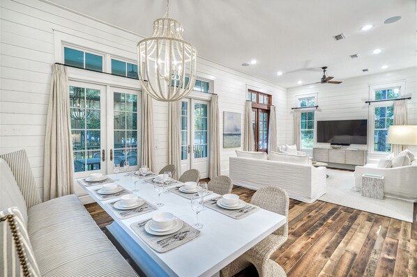 Dining - WaterColor Oasis in Forest District | Beach Club Access, Electric Cart, & Bikes (Santa Rosa Beach)