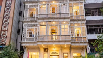 Fachada de la propiedad