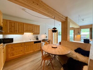 Fridge, microwave, dishwasher