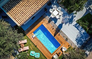 Piscine extérieure