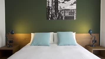 1 bedroom, premium bedding, down comforters, pillowtop beds