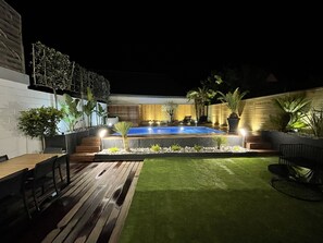Outdoor pool, a heated pool