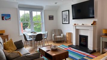 Apartment | Living area