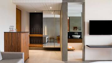 In-room safe, individually decorated, individually furnished, desk