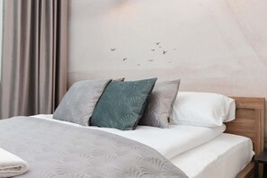 1 bedroom, iron/ironing board, WiFi, bed sheets