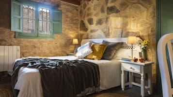 1 bedroom, bed sheets, wheelchair access