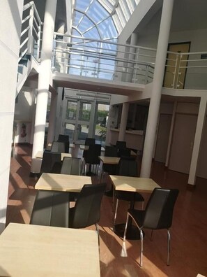 Kontinental frokost hver dag (mot et tillegg)