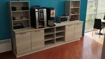 TV LED 33 pollici con canali via cavo