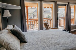 Desk, iron/ironing board, travel crib, Internet