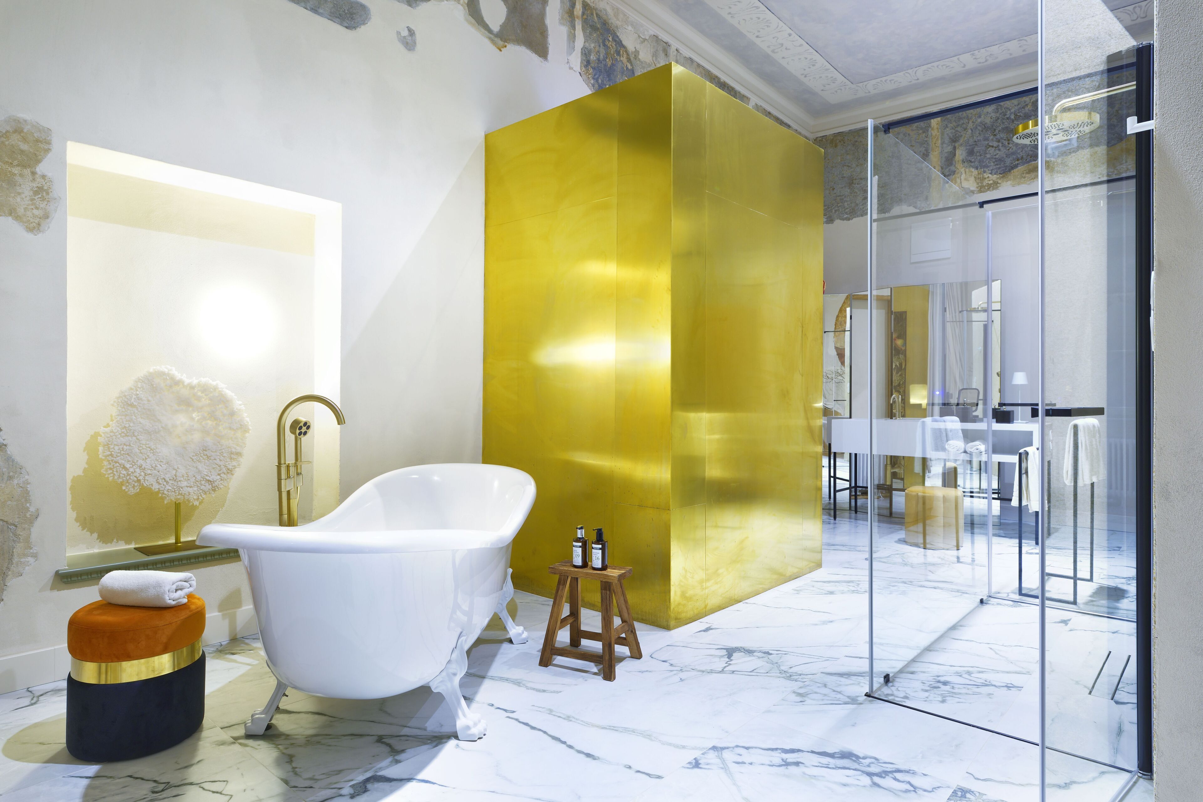 superior apartment (dwór uphagena 1800) | 1 bedroom, desk, laptop workspace, free wifi