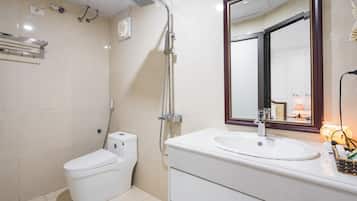 Deluxe Double Room | Bathroom