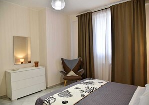 1 bedroom, desk, soundproofing, iron/ironing board
