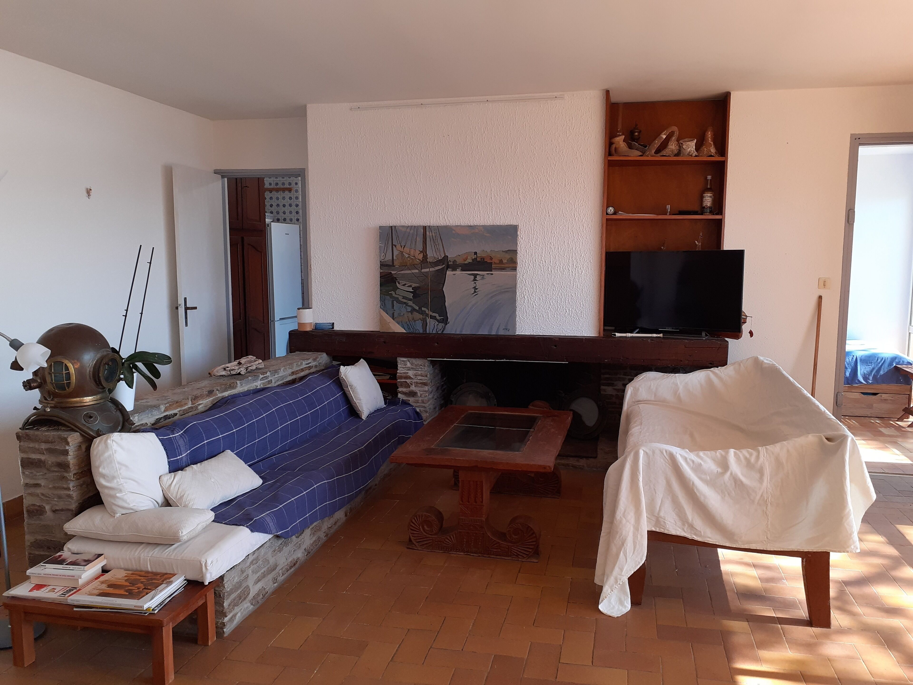 Livres, chaîne hi-fi