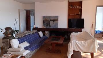 Livres, chaĂźne hi-fi