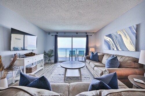 Oceanfront 4th Floor Condo | FREE Beach Service | Regency Towers PCB