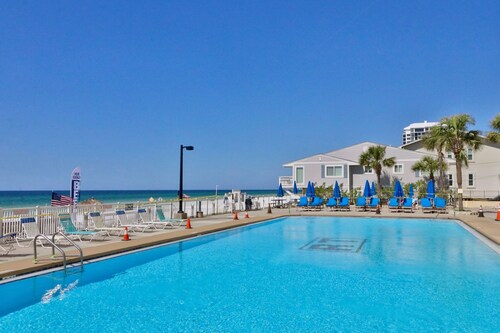Low Floor Regency 2BR/2BA Slps 8, 4th Flr, Beach Chairs Incl!