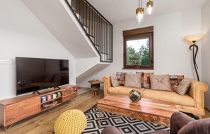 تلفزيون ذكي، مدفأة، ستيريو