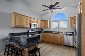 Fridge, microwave, oven, dishwasher - Australian Gold West-Oceanfront 1/2 Duplex in Emerald Isle, NC (Emerald Isle)