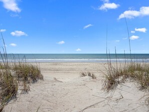 On the beach - Australian Gold West-Oceanfront 1/2 Duplex in Emerald Isle, NC (Emerald Isle)