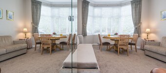 Chic Flat-sleeps up to 6 !-12 minutes(tube)to Oxford Street.,parking on street