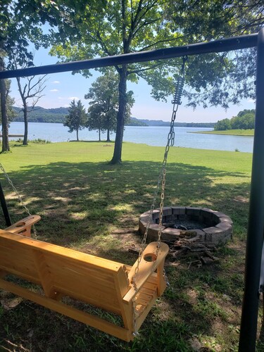 Water front cottage w/water access, firepit & great sunsets.