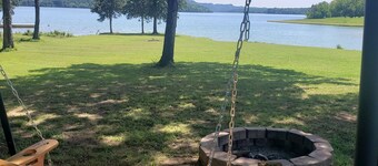 Water front cottage w/water access, firepit & great sunsets.