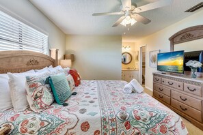 2 bedrooms, desk, iron/ironing board, free WiFi